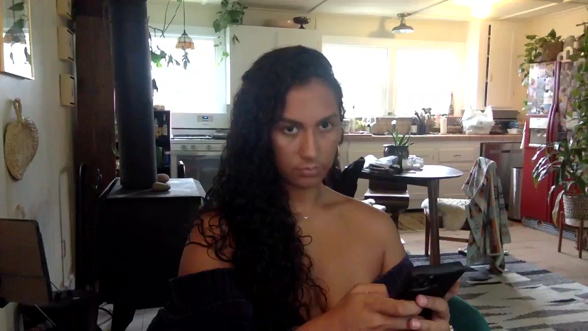 Gallery image thumbnail from Juniper_'s myfreecams stream on, 03/04/2024, 19:45 image 20 of 20