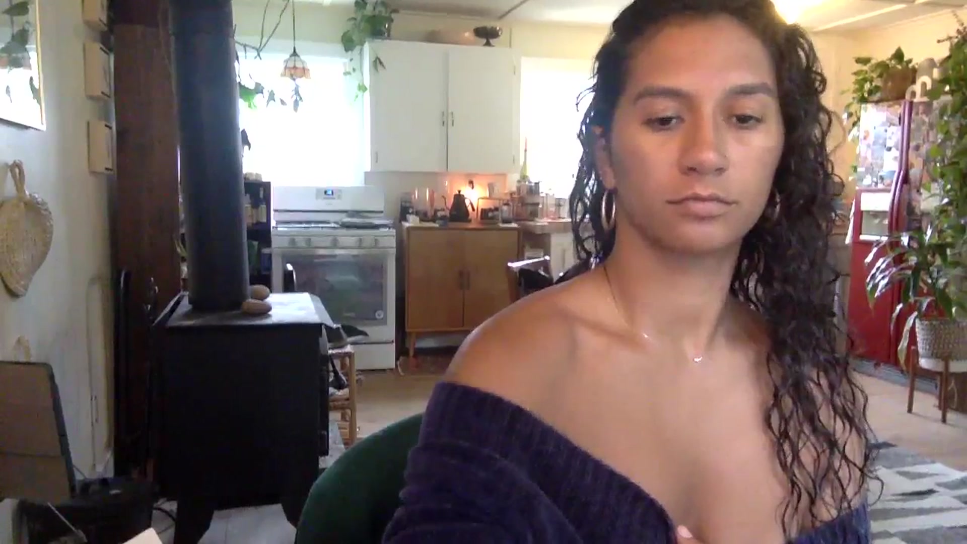 Gallery image thumbnail from Juniper_'s myfreecams stream on, 03/04/2024, 19:45 image 3 of 20