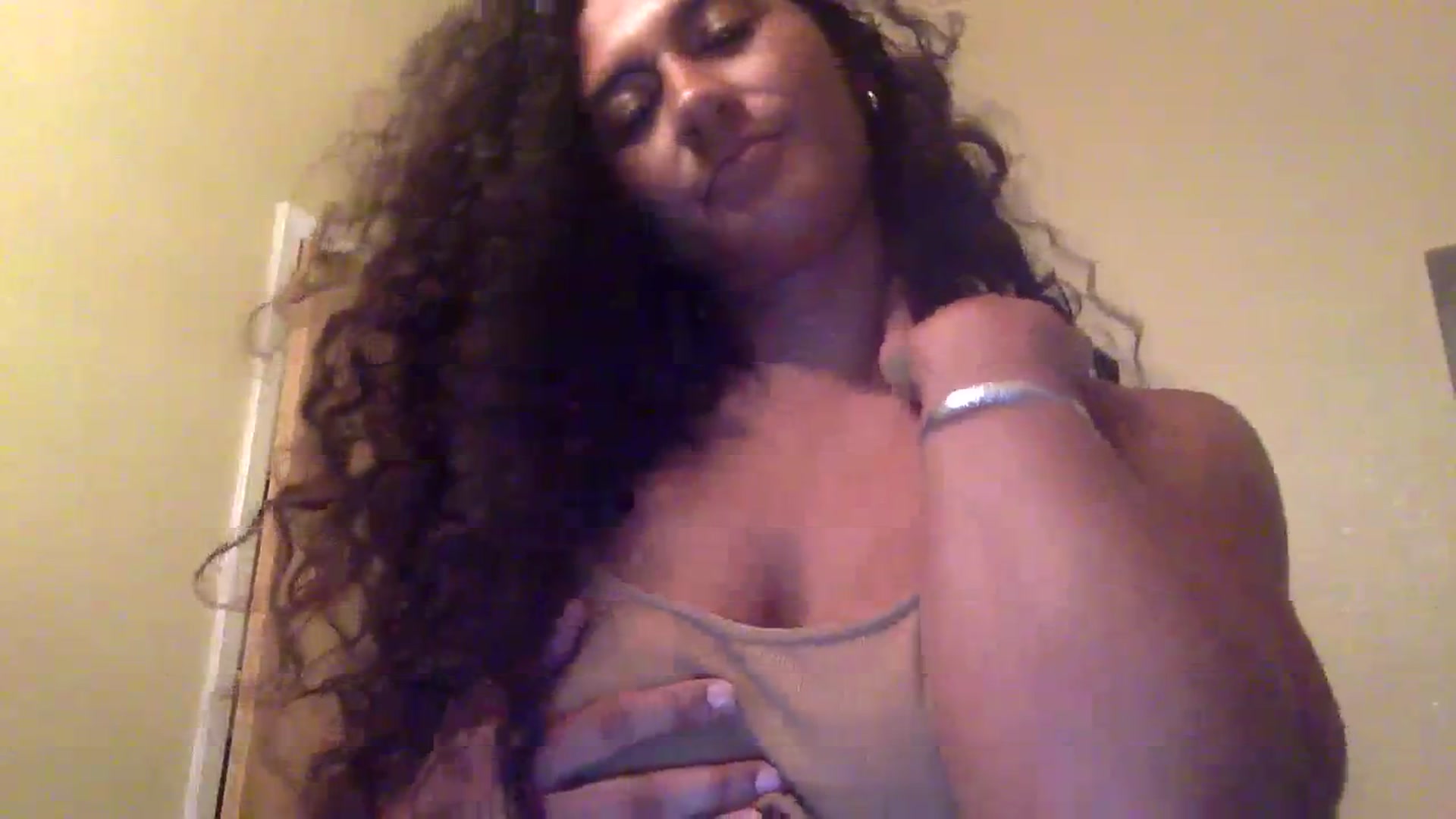 Gallery image thumbnail from Juniper_'s myfreecams stream on, 04/15/2024, 06:12 image 15 of 20