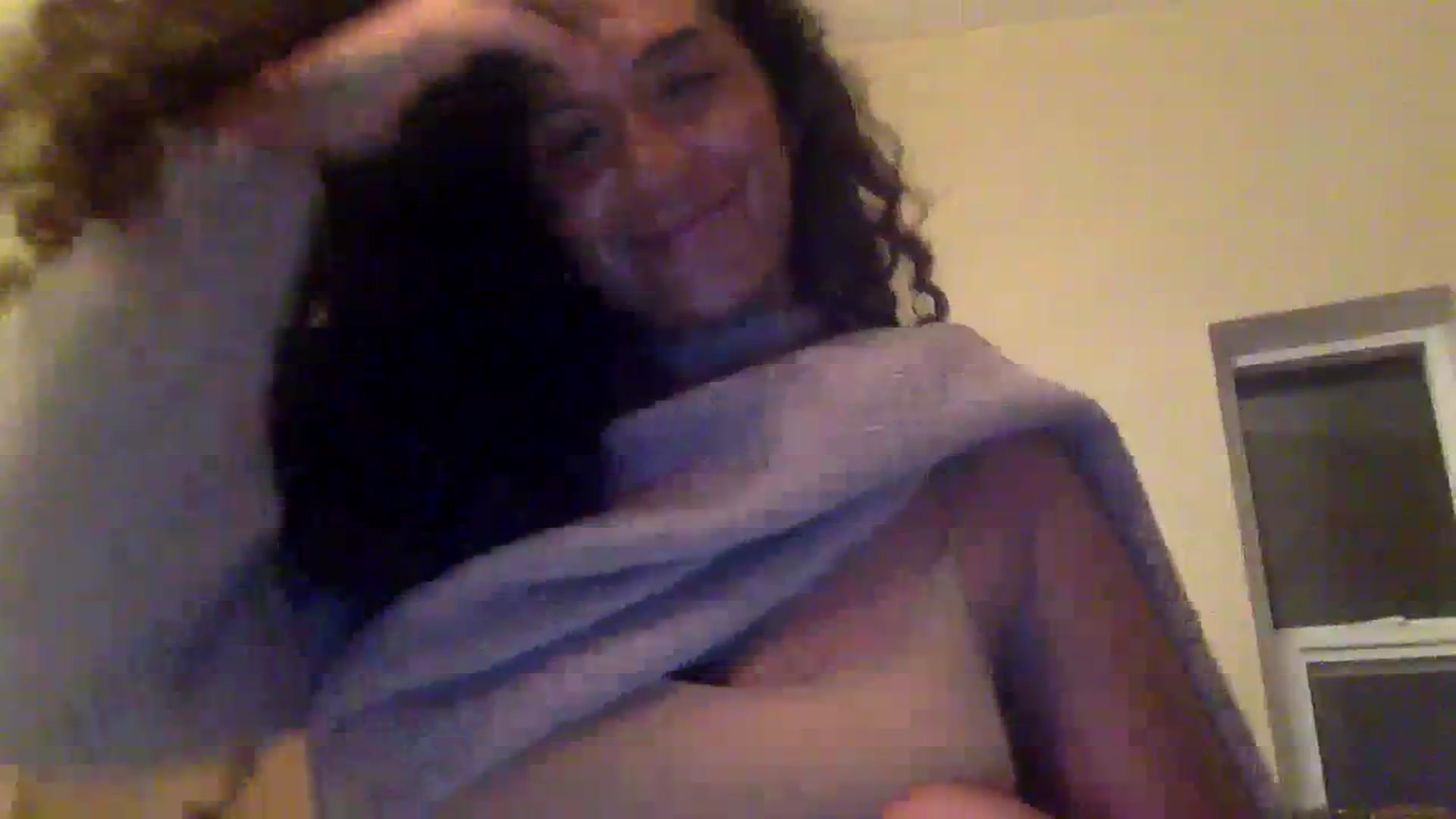 Gallery image thumbnail from Juniper_'s myfreecams stream on, 04/15/2024, 06:12 image 5 of 20