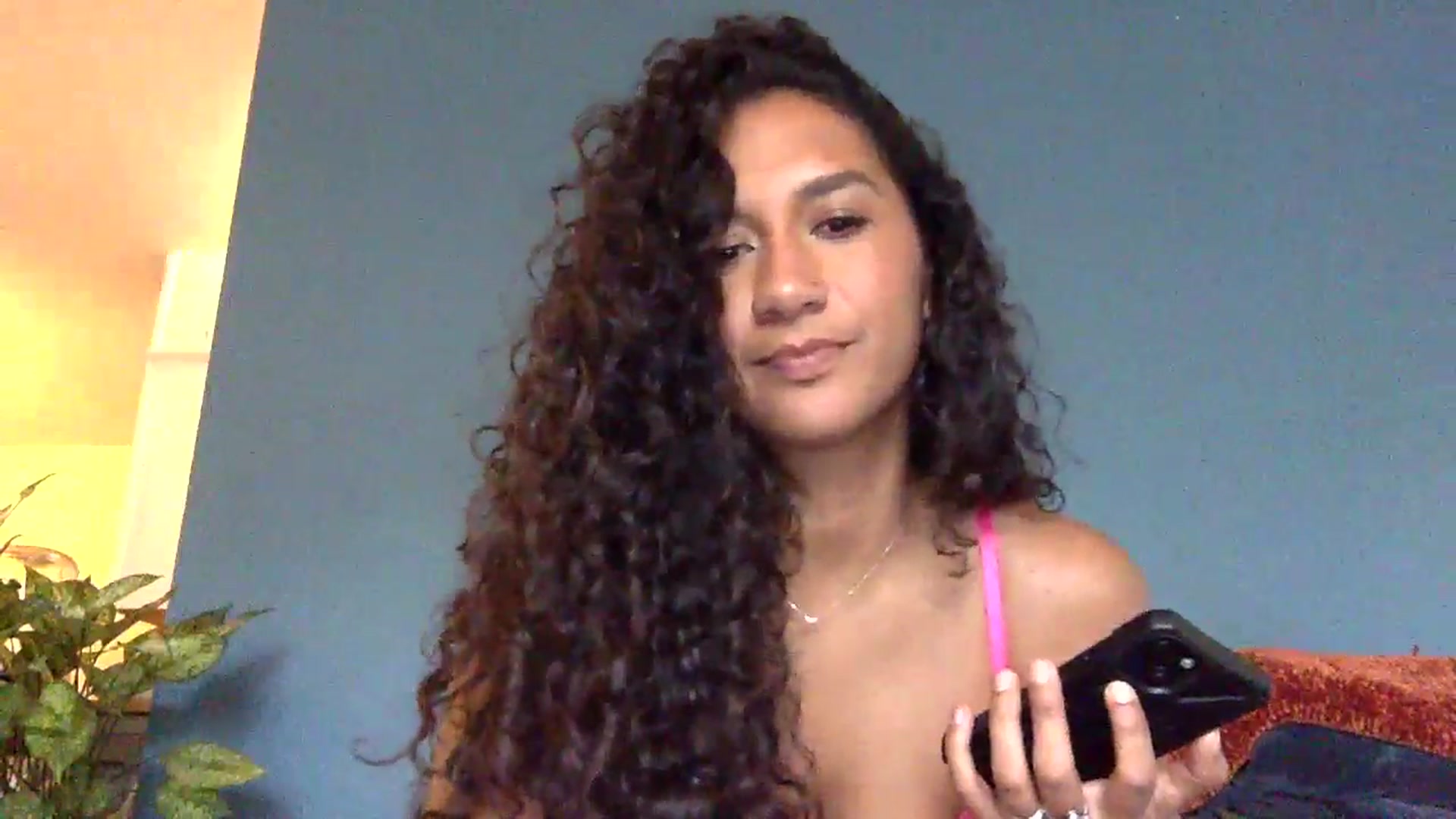 Gallery image thumbnail from Juniper_'s myfreecams stream on, 04/26/2024, 22:51 image 5 of 20