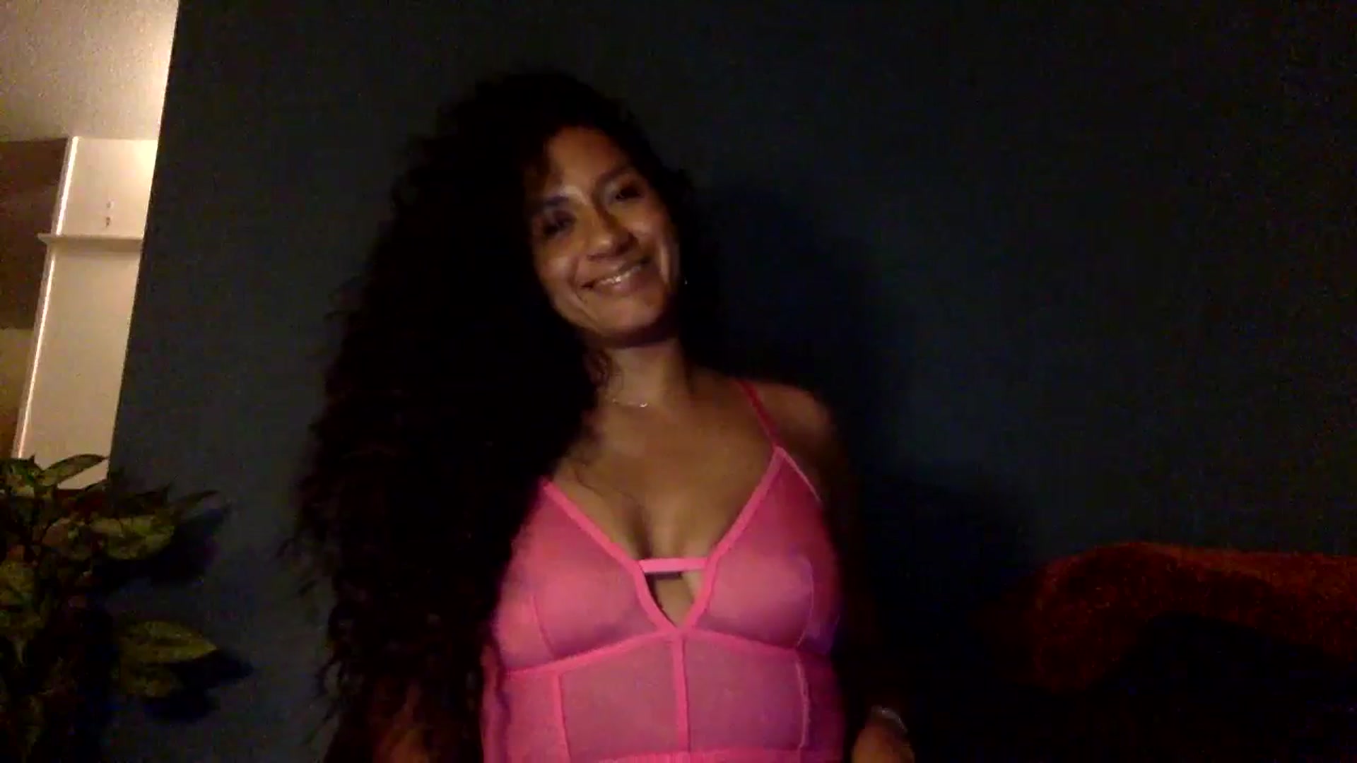Gallery image thumbnail from Juniper_'s myfreecams stream on, 04/27/2024, 07:30 image 3 of 20