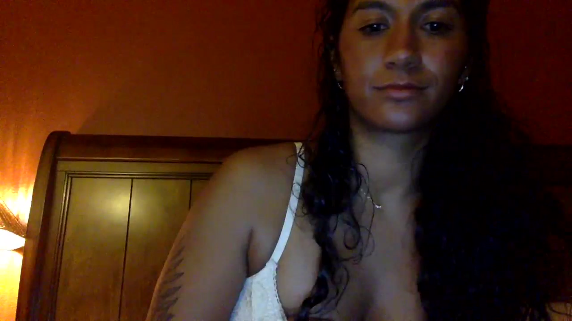 Gallery image thumbnail from Juniper_'s myfreecams stream on, 05/04/2024, 09:50 image 7 of 20