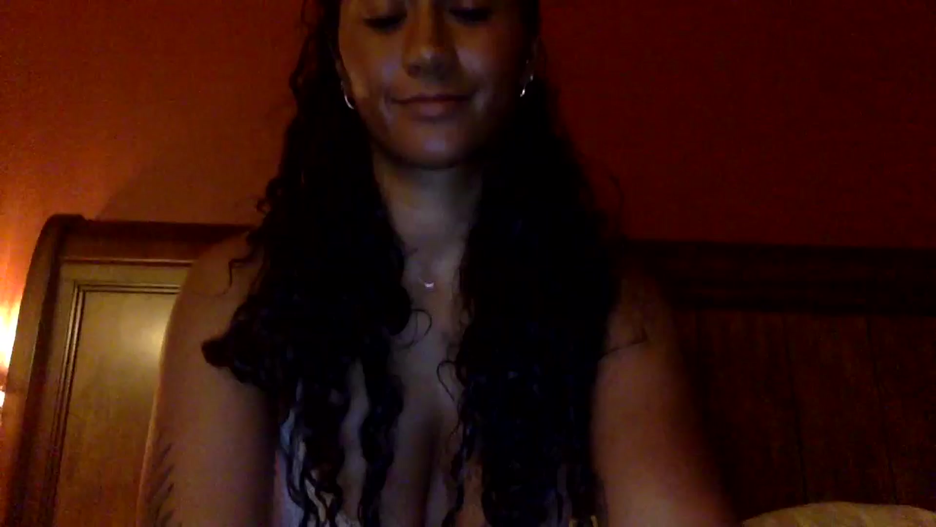 Gallery image thumbnail from Juniper_'s myfreecams stream on, 05/04/2024, 09:50 image 10 of 20