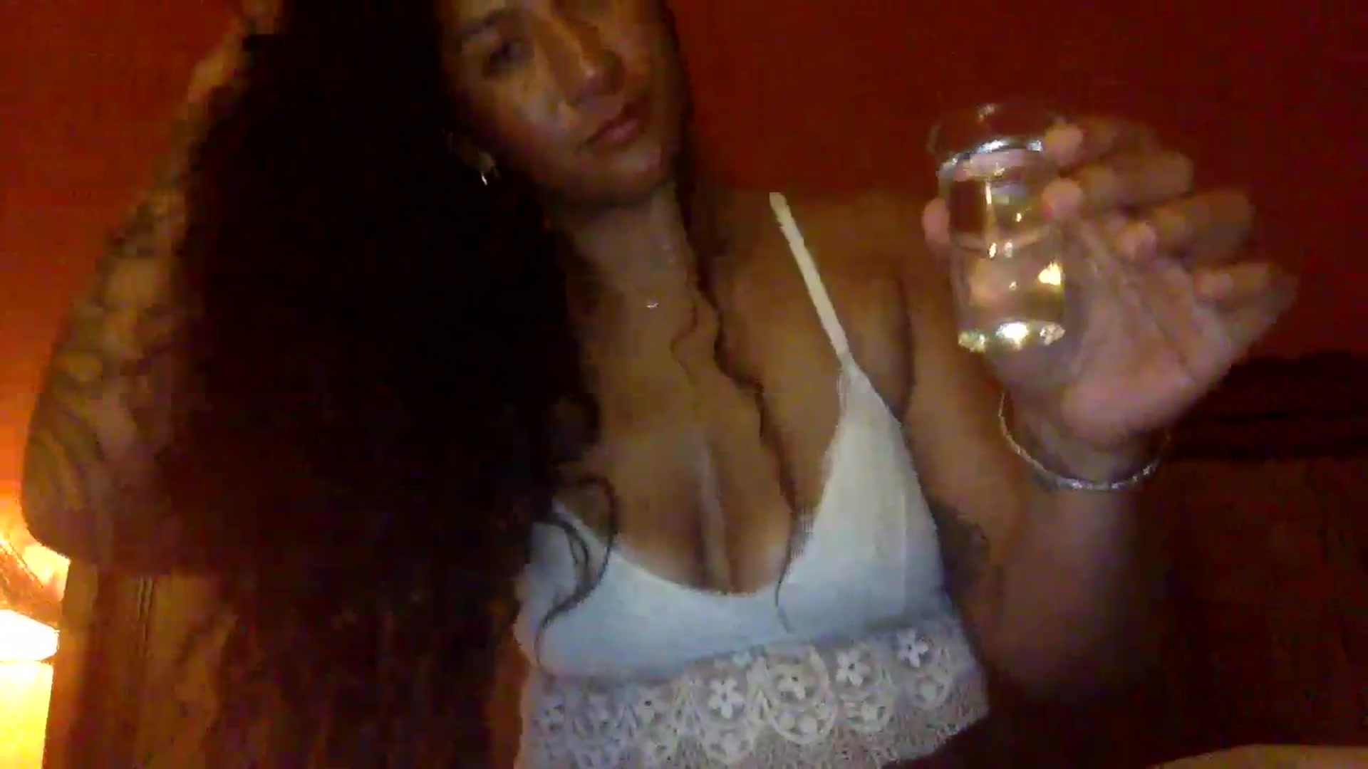 Gallery image thumbnail from Juniper_'s myfreecams stream on, 05/04/2024, 10:26 image 11 of 20