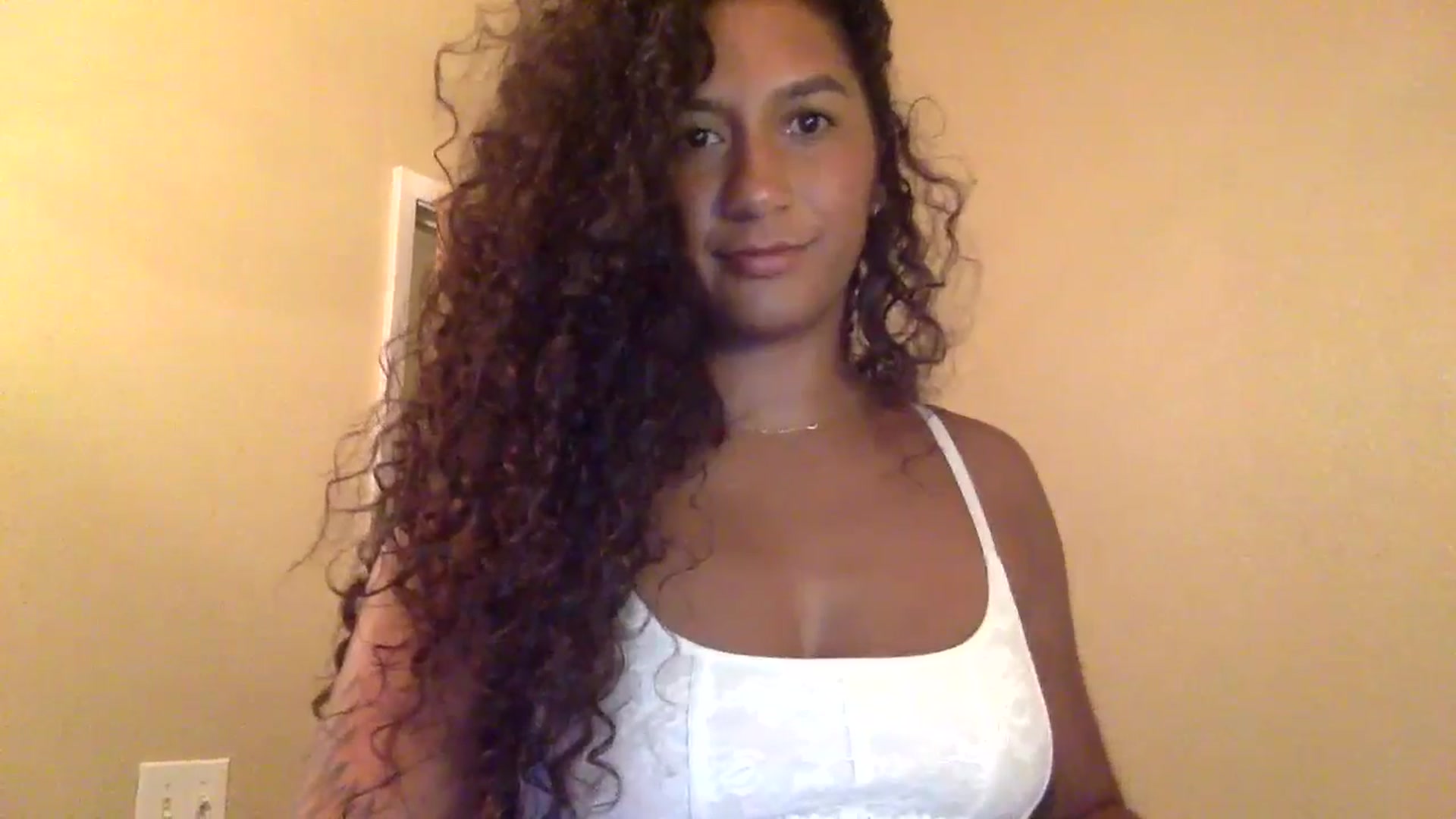 Gallery image thumbnail from Juniper_'s myfreecams stream on, 06/13/2024, 09:24 image 12 of 20