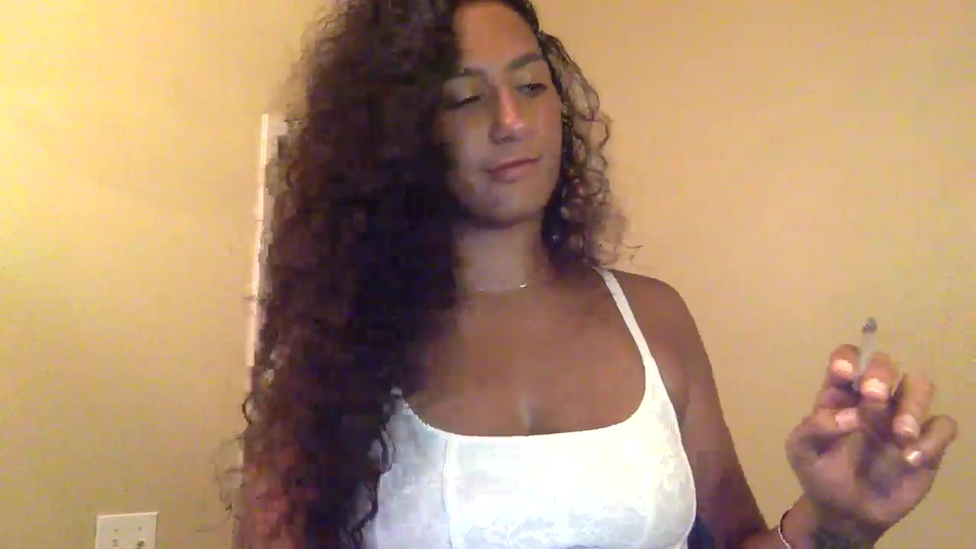Gallery image thumbnail from Juniper_'s myfreecams stream on, 06/13/2024, 09:24 image 13 of 20