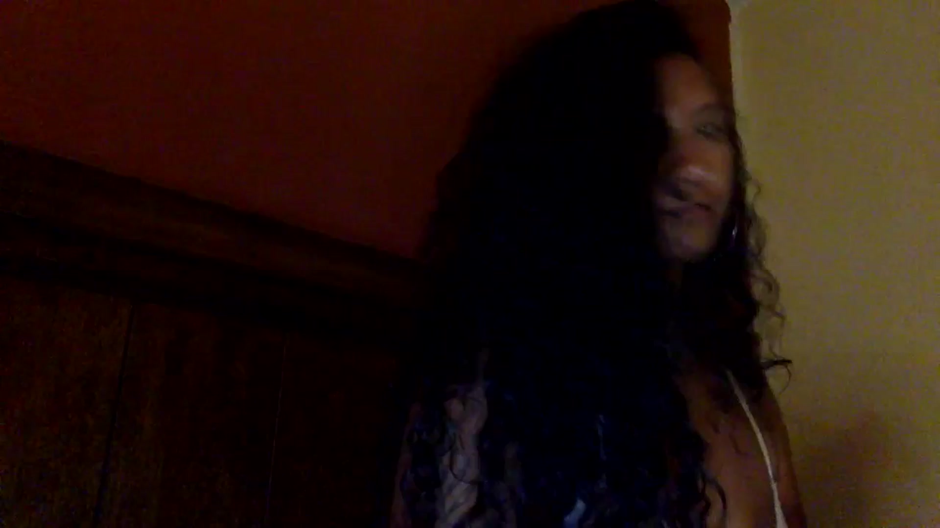 Gallery image thumbnail from Juniper_'s myfreecams stream on, 06/15/2024, 10:04 image 1 of 20
