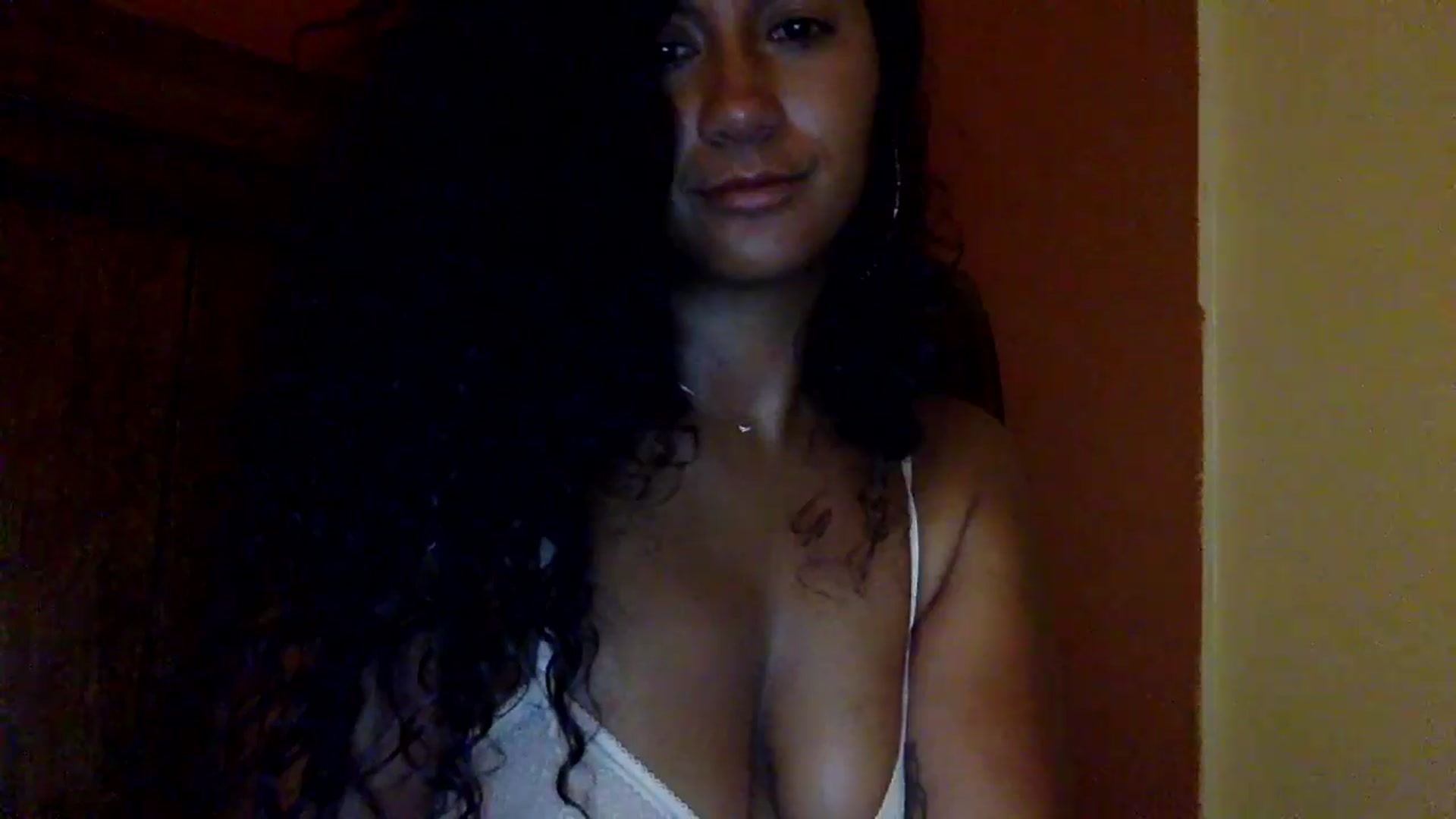 Gallery image thumbnail from Juniper_'s myfreecams stream on, 06/15/2024, 10:04 image 9 of 20