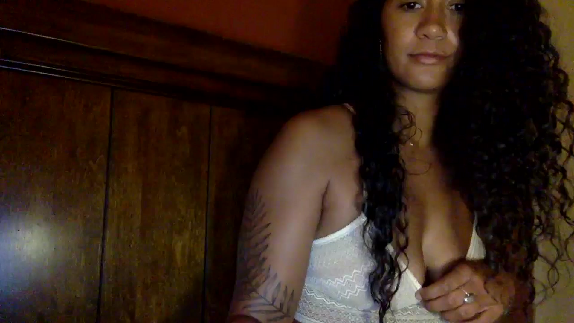 Gallery image thumbnail from Juniper_'s myfreecams stream on, 06/15/2024, 10:04 image 20 of 20