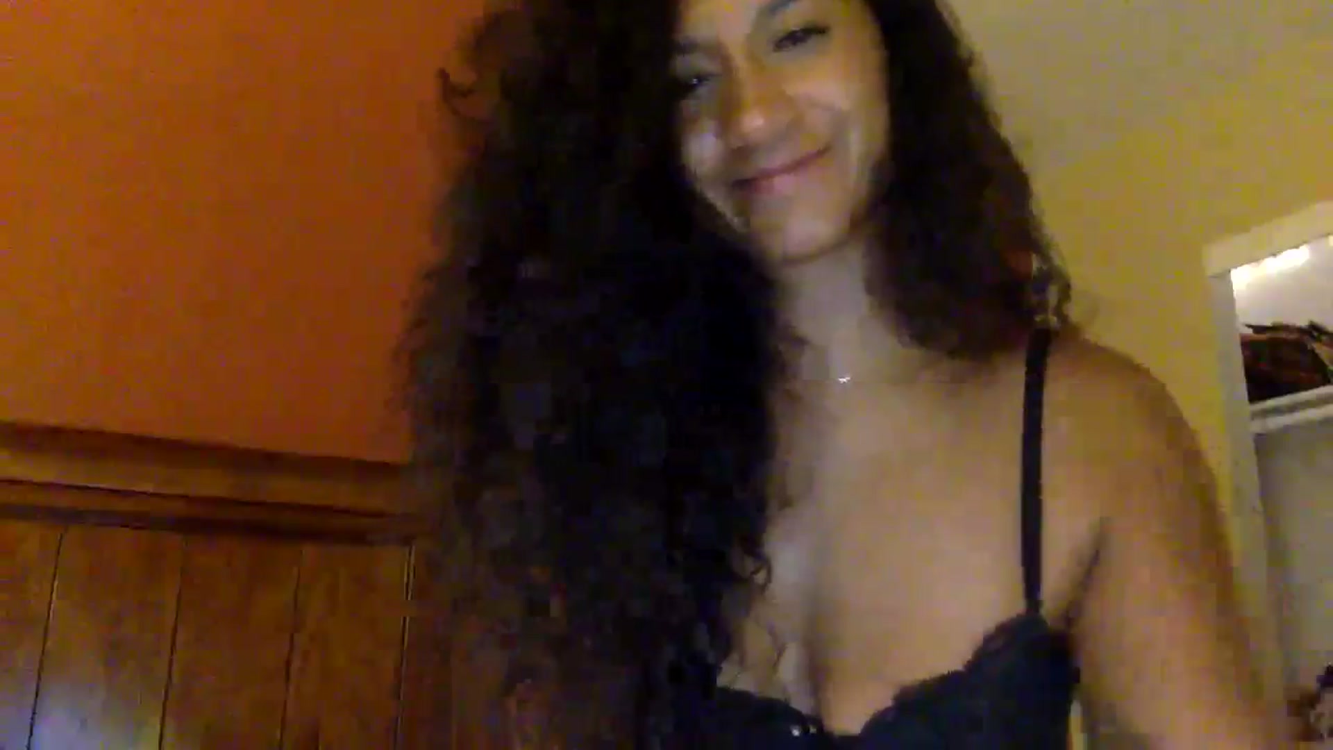 Gallery image thumbnail from Juniper_'s myfreecams stream on, 06/21/2024, 09:20 image 20 of 20