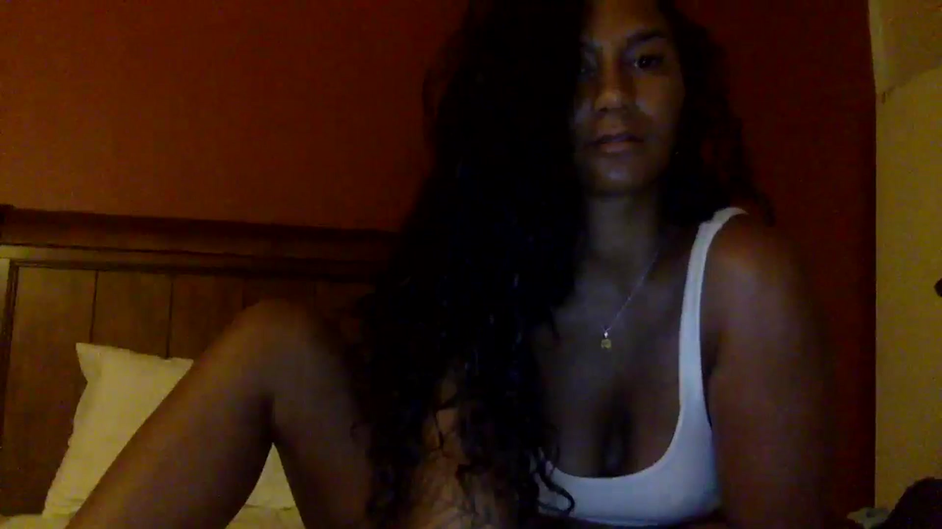 Gallery image thumbnail from Juniper_'s myfreecams stream on, 07/22/2024, 08:41 image 12 of 20