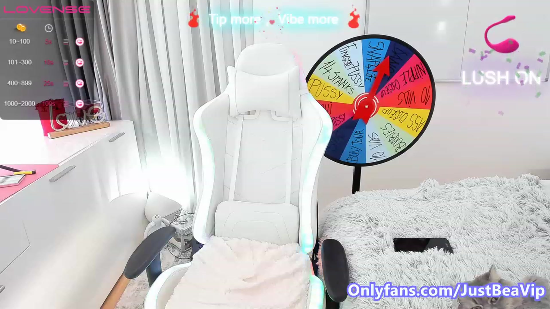 Gallery image thumbnail from JustBea's myfreecams stream on, 05/19/2023, 22:35 image 13 of 20
