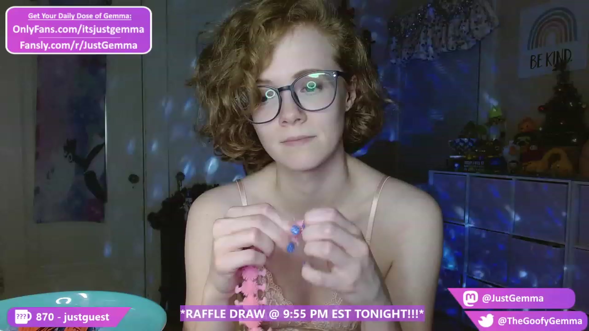 Gallery image thumbnail from JustGemma's myfreecams stream on, 11/29/2022, 03:11 image 6 of 20