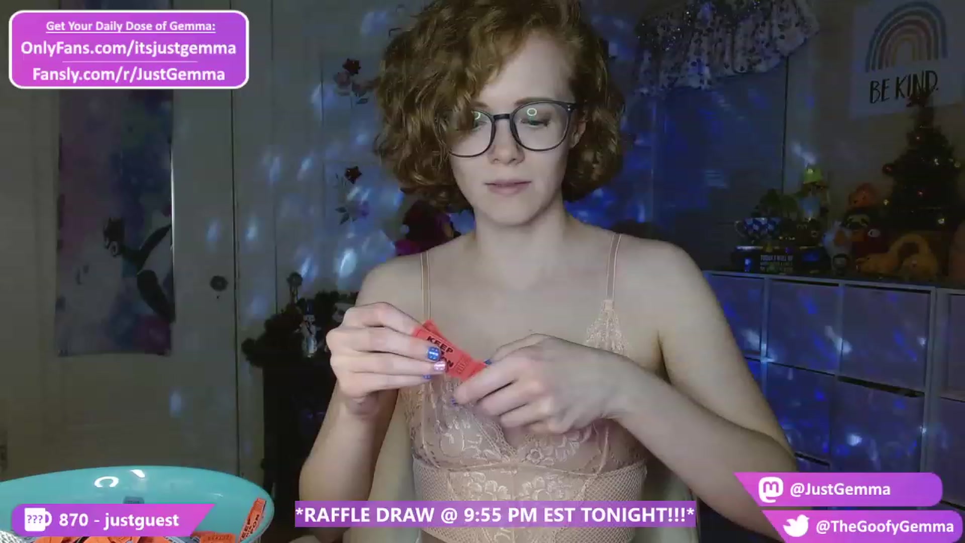 Gallery image thumbnail from JustGemma's myfreecams stream on, 11/29/2022, 03:11 image 2 of 20