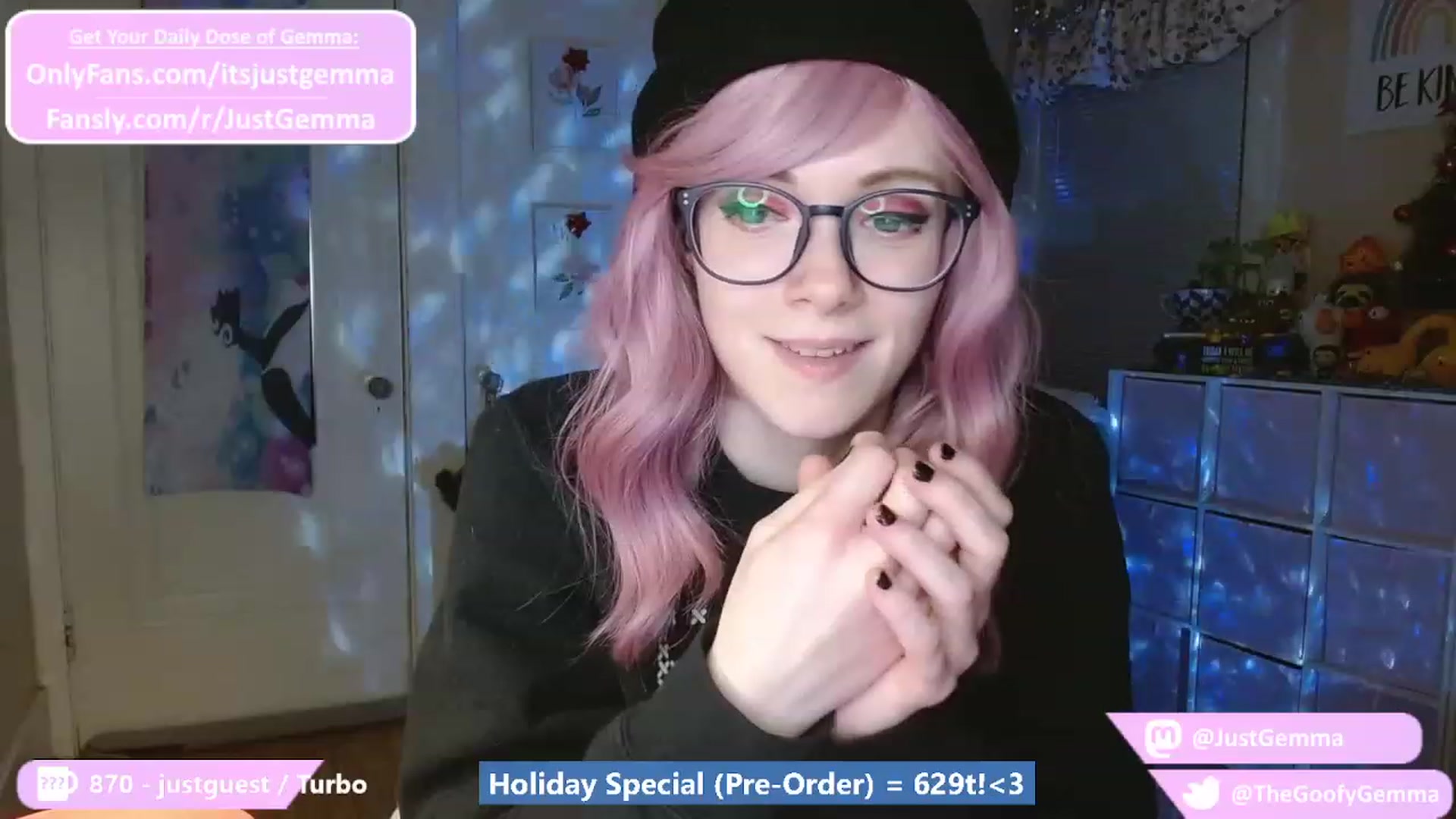 Gallery image thumbnail from JustGemma's myfreecams stream on, 12/17/2022, 03:03 image 11 of 20