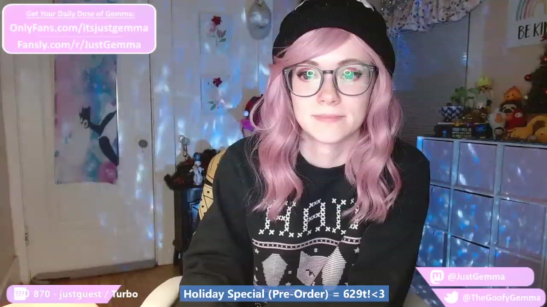 Gallery image thumbnail from JustGemma's myfreecams stream on, 12/17/2022, 03:03 image 10 of 20