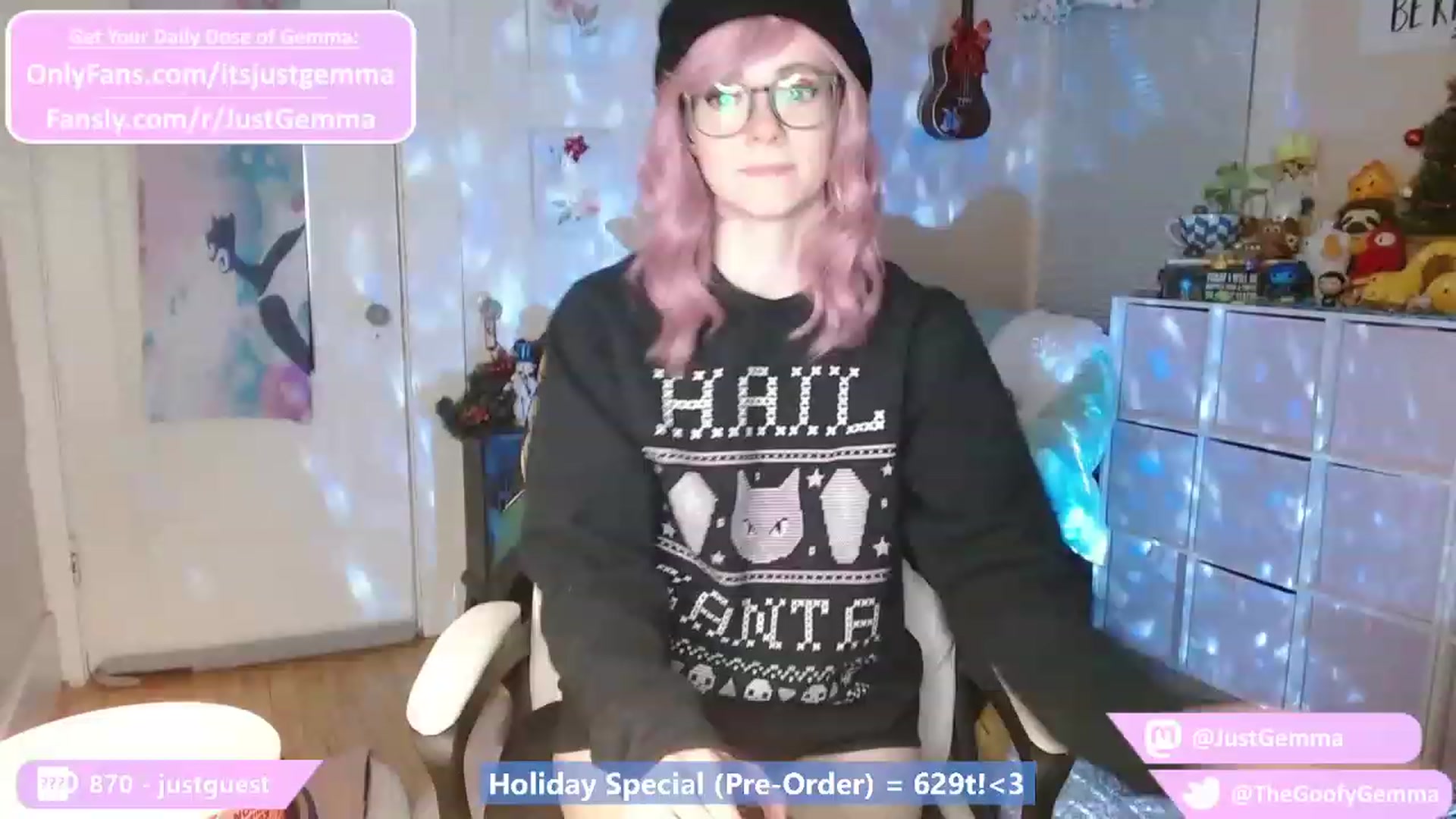 Gallery image thumbnail from JustGemma's myfreecams stream on, 12/17/2022, 03:03 image 6 of 20