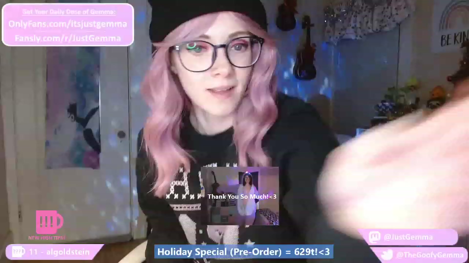 Gallery image thumbnail from JustGemma's myfreecams stream on, 12/17/2022, 03:03 image 3 of 20