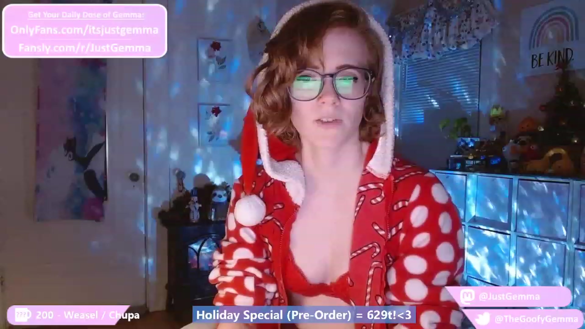 Gallery image thumbnail from JustGemma's myfreecams stream on, 12/20/2022, 03:01 image 8 of 20