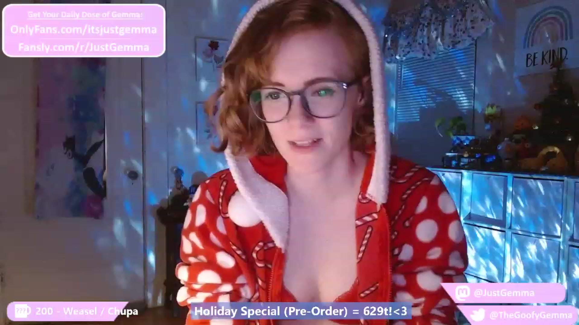 Gallery image thumbnail from JustGemma's myfreecams stream on, 12/20/2022, 03:01 image 6 of 20