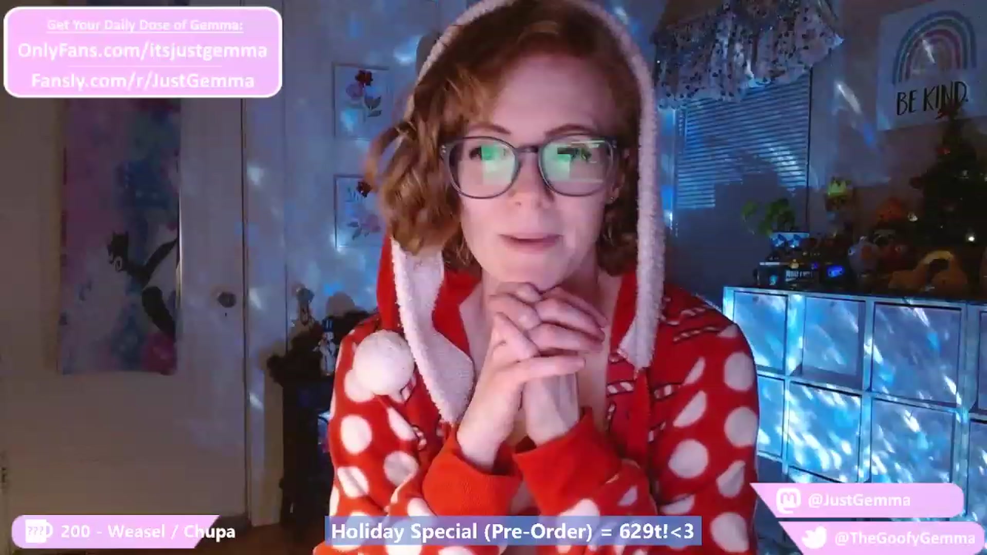Gallery image thumbnail from JustGemma's myfreecams stream on, 12/20/2022, 03:01 image 16 of 20