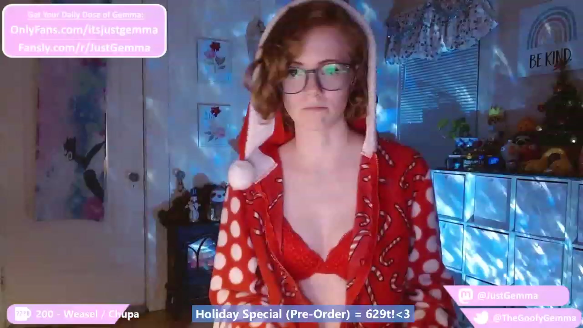 Gallery image thumbnail from JustGemma's myfreecams stream on, 12/20/2022, 03:01 image 15 of 20