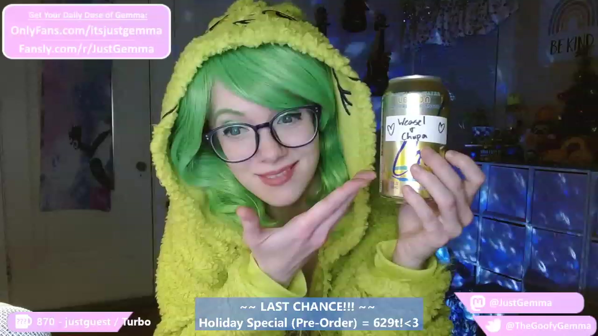 Gallery image thumbnail from JustGemma's myfreecams stream on, 12/24/2022, 03:04 image 13 of 20