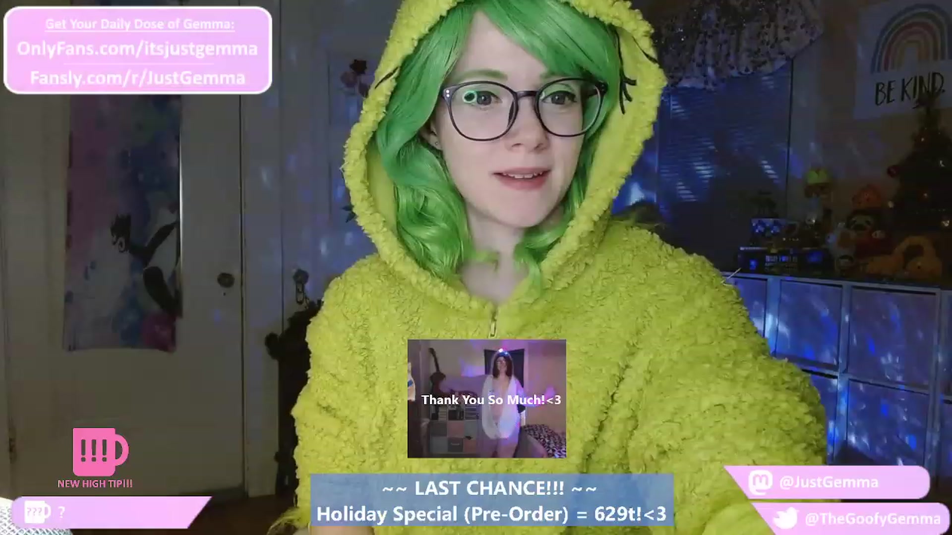 Gallery image thumbnail from JustGemma's myfreecams stream on, 12/24/2022, 03:04 image 3 of 20