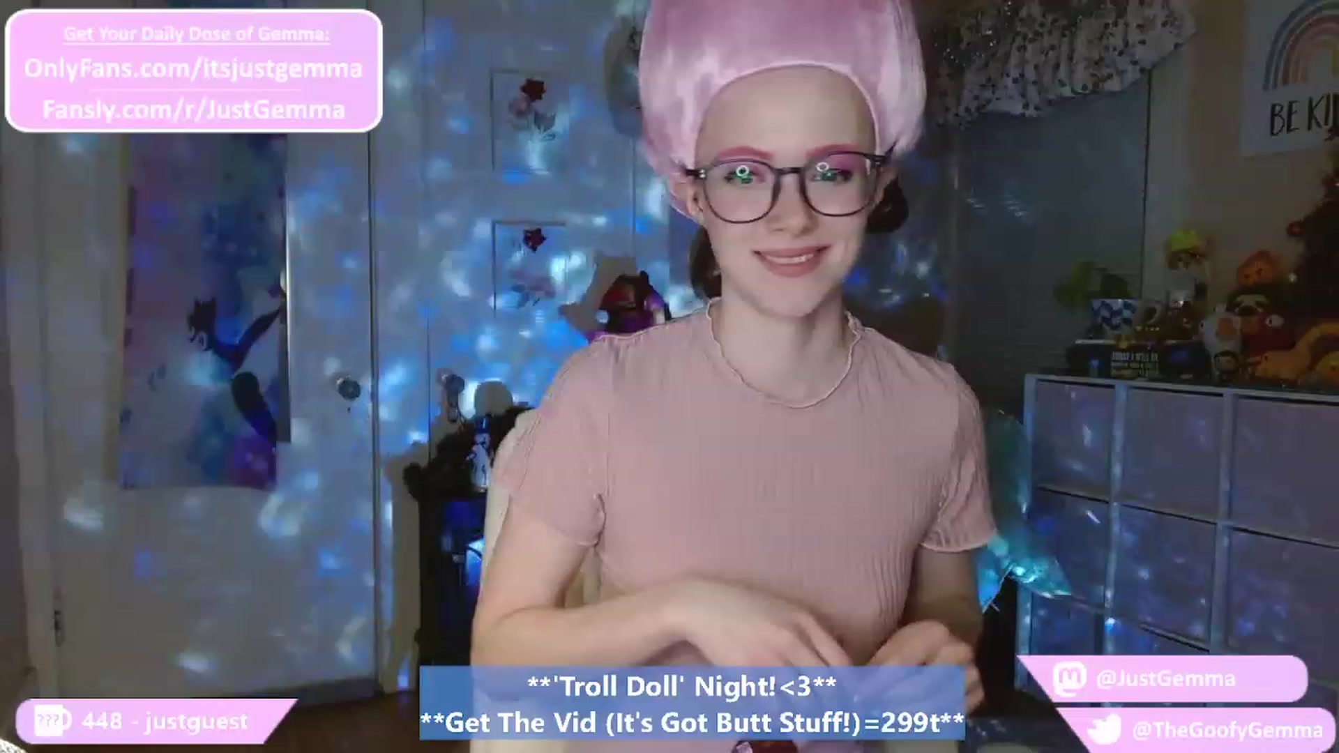 Gallery image thumbnail from JustGemma's myfreecams stream on, 12/31/2022, 03:03 image 7 of 20
