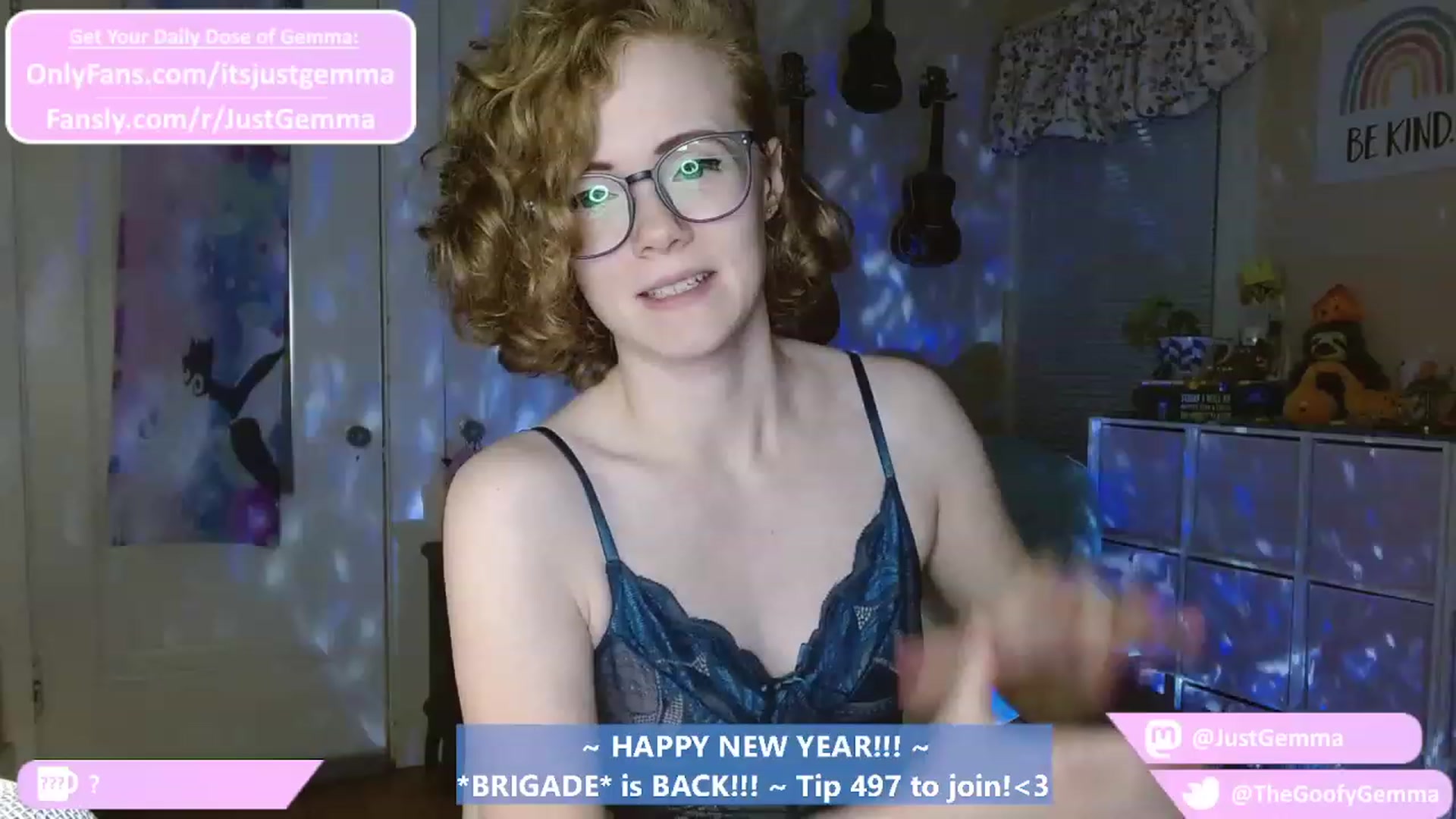Gallery image thumbnail from JustGemma's myfreecams stream on, 01/03/2023, 03:05 image 2 of 20