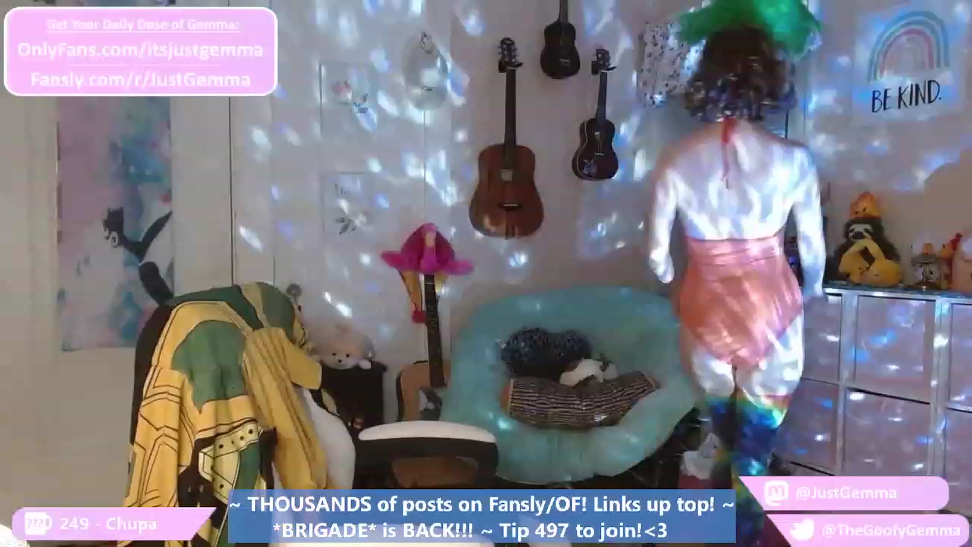 Gallery image thumbnail from JustGemma's myfreecams stream on, 01/21/2023, 03:01 image 15 of 20