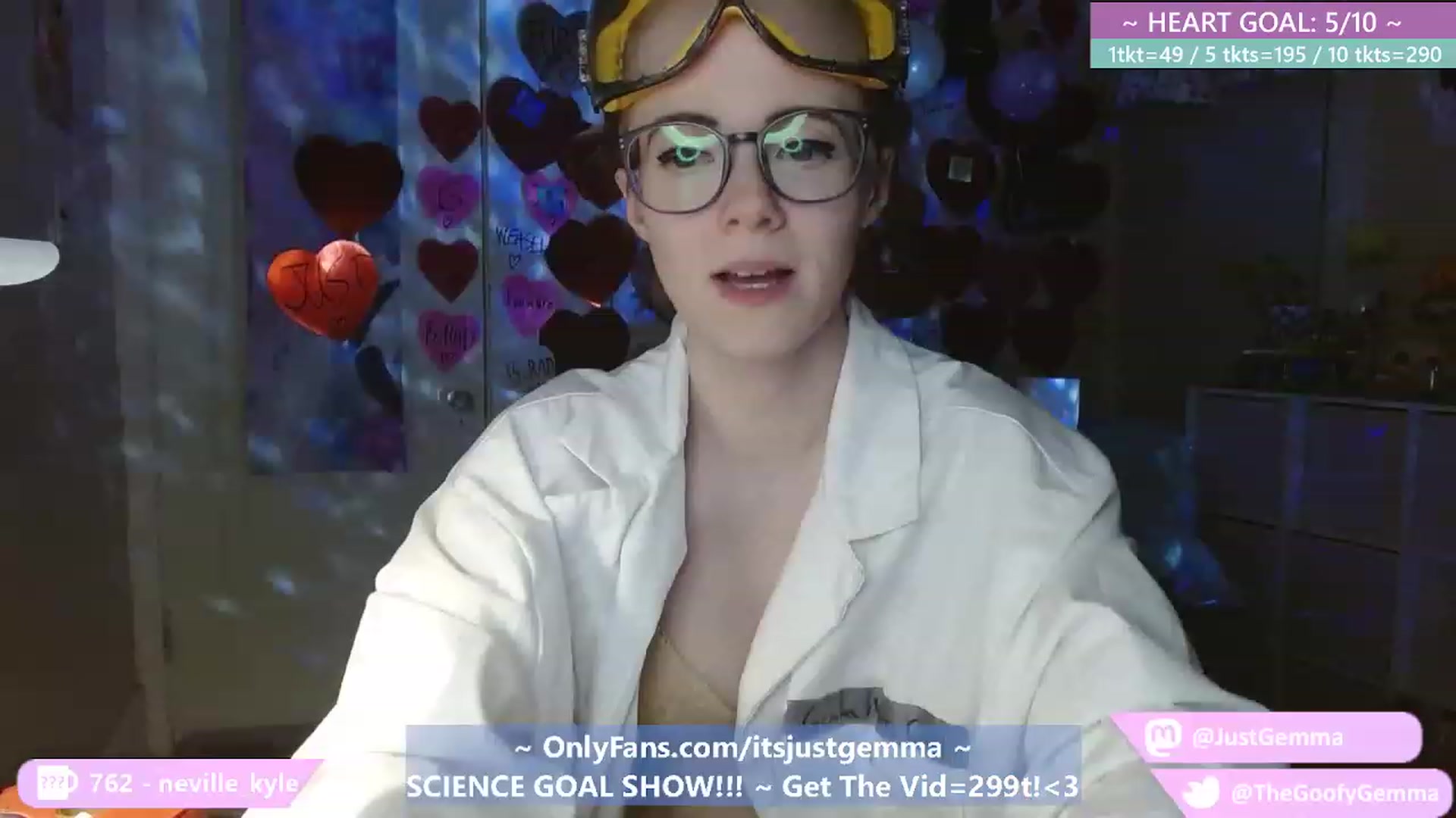 Gallery image thumbnail from JustGemma's myfreecams stream on, 02/25/2023, 03:03 image 17 of 20