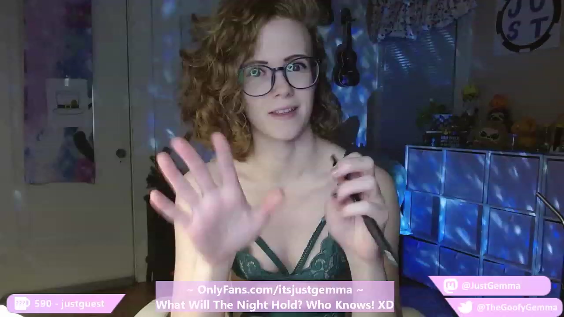 Gallery image thumbnail from JustGemma's myfreecams stream on, 03/25/2023, 02:02 image 5 of 20