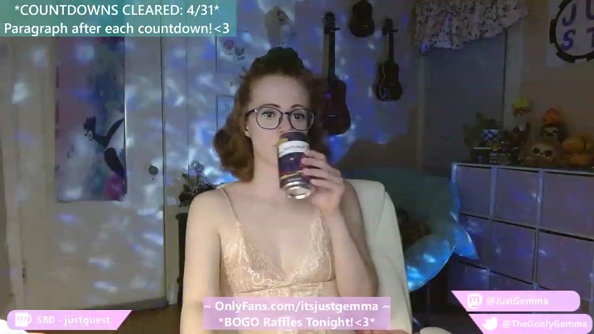 Gallery image thumbnail from JustGemma's myfreecams stream on, 04/04/2023, 01:47 image 11 of 20