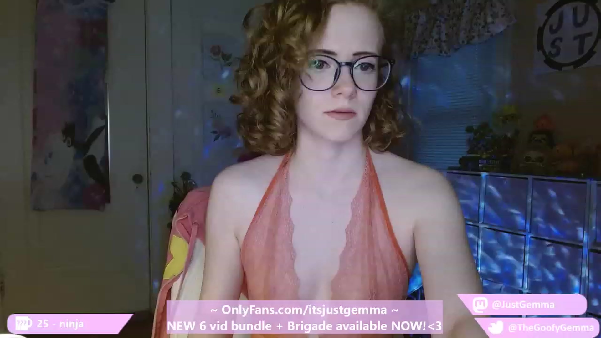 Gallery image thumbnail from JustGemma's myfreecams stream on, 05/02/2023, 01:13 image 6 of 20