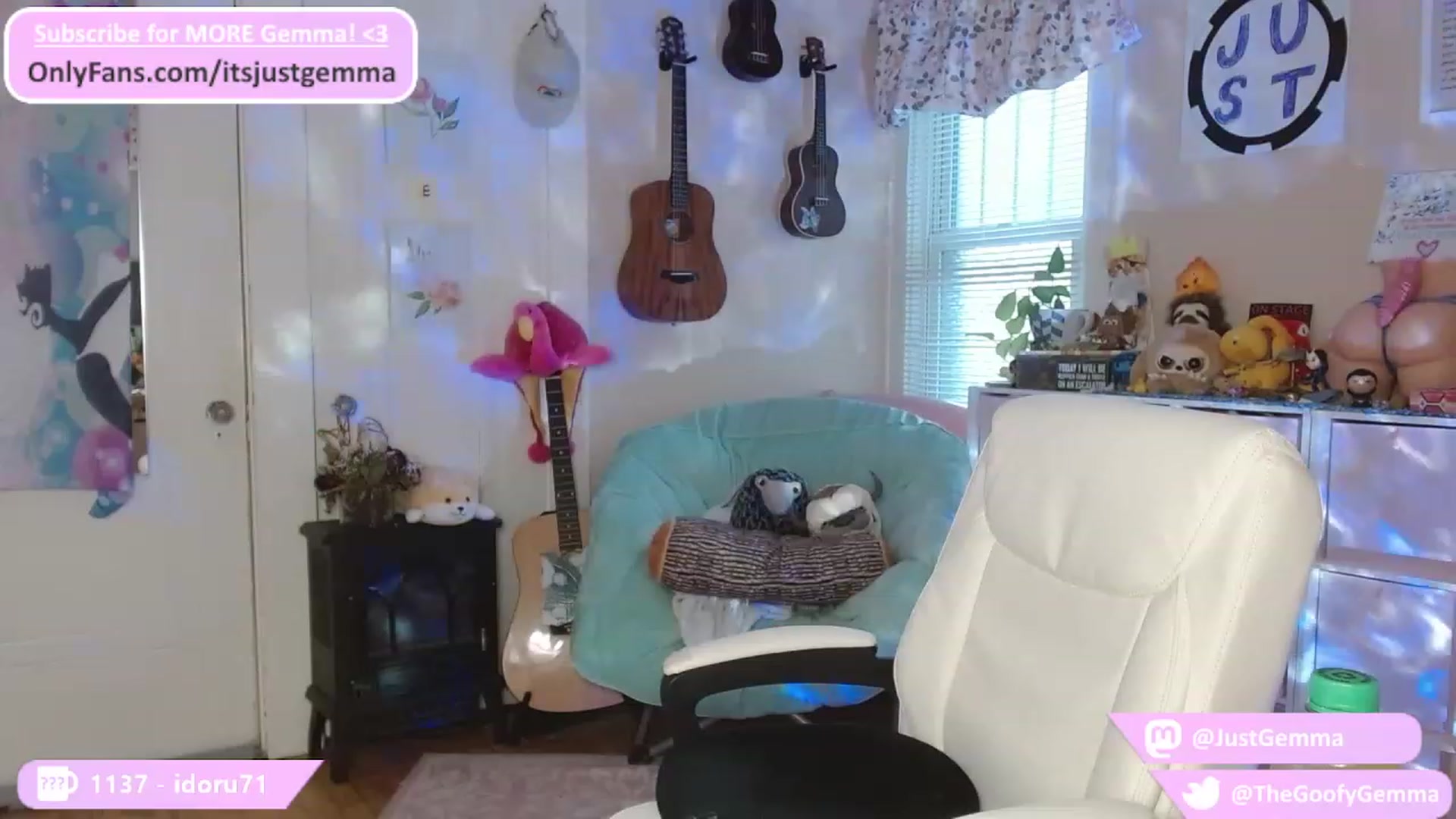Gallery image thumbnail from JustGemma's myfreecams stream on, 07/29/2023, 02:04 image 4 of 20