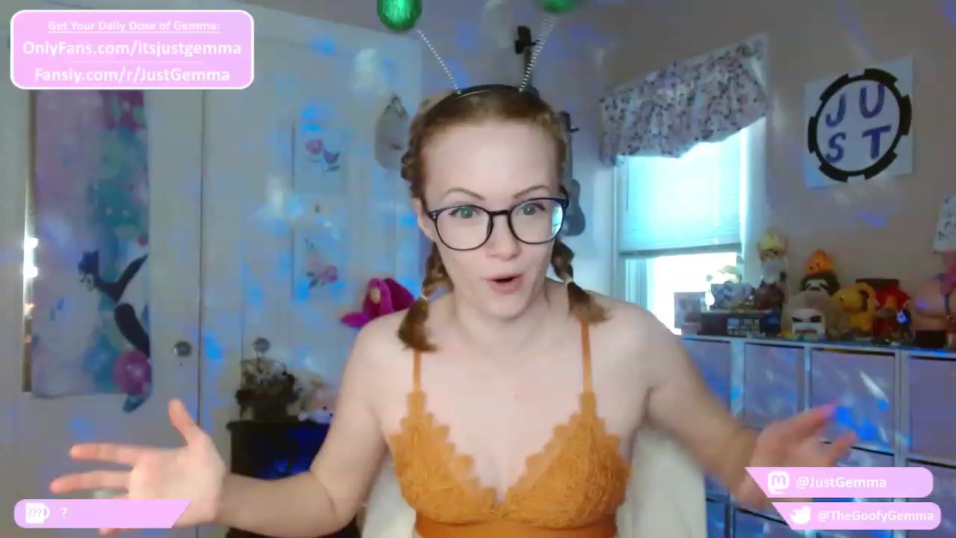 Gallery image thumbnail from JustGemma's myfreecams stream on, 10/03/2023, 16:58 image 2 of 20