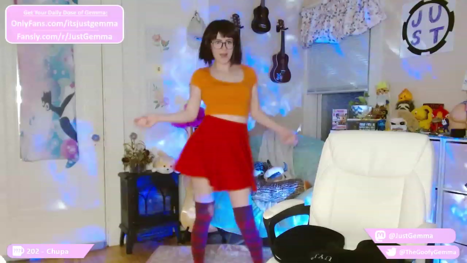 Gallery image thumbnail from JustGemma's myfreecams stream on, 10/07/2023, 24:46 image 10 of 20