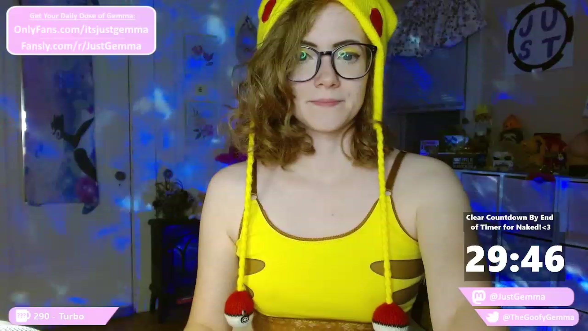 Gallery image thumbnail from JustGemma's myfreecams stream on, 10/10/2023, 01:33 image 10 of 20