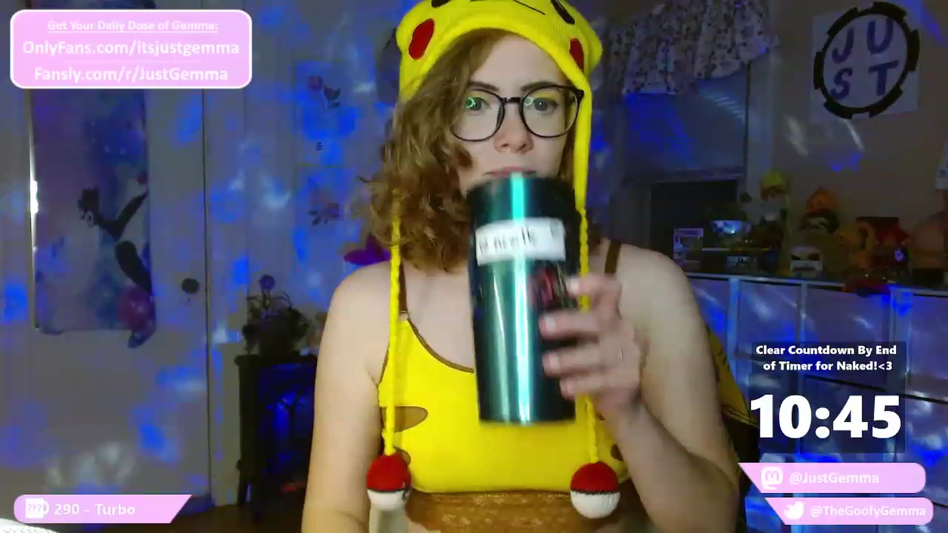 Gallery image thumbnail from JustGemma's myfreecams stream on, 10/10/2023, 01:33 image 17 of 20