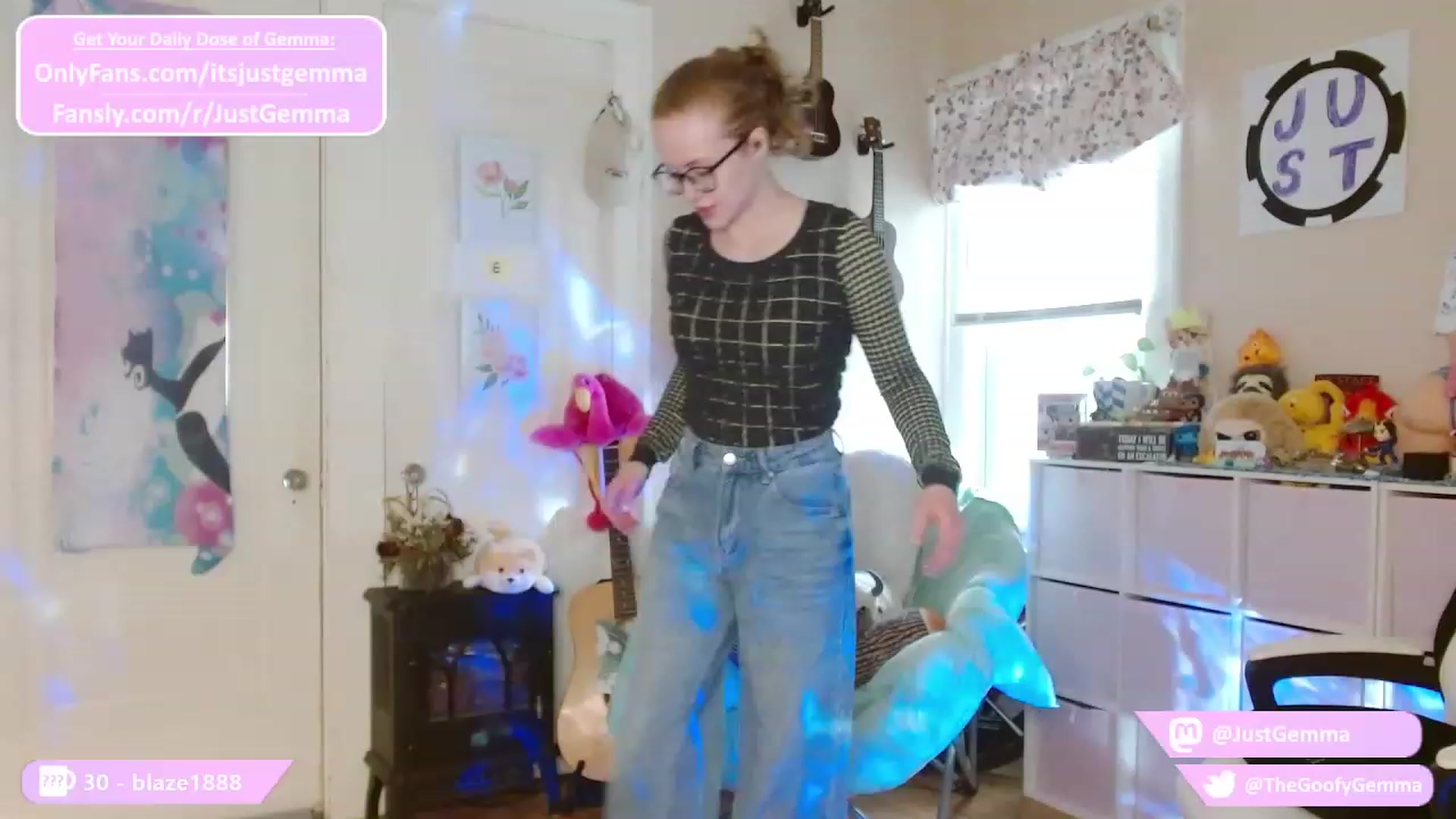 Gallery image thumbnail from JustGemma's myfreecams stream on, 10/10/2023, 16:46 image 16 of 20