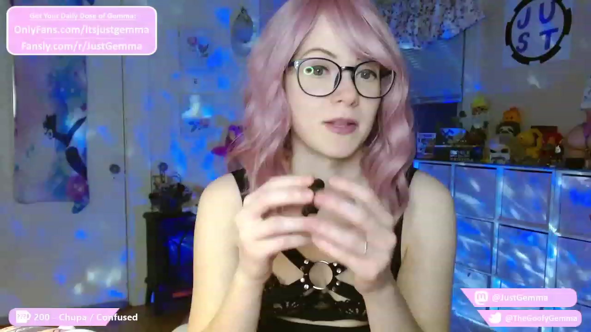 Gallery image thumbnail from JustGemma's myfreecams stream on, 10/21/2023, 02:04 image 15 of 20