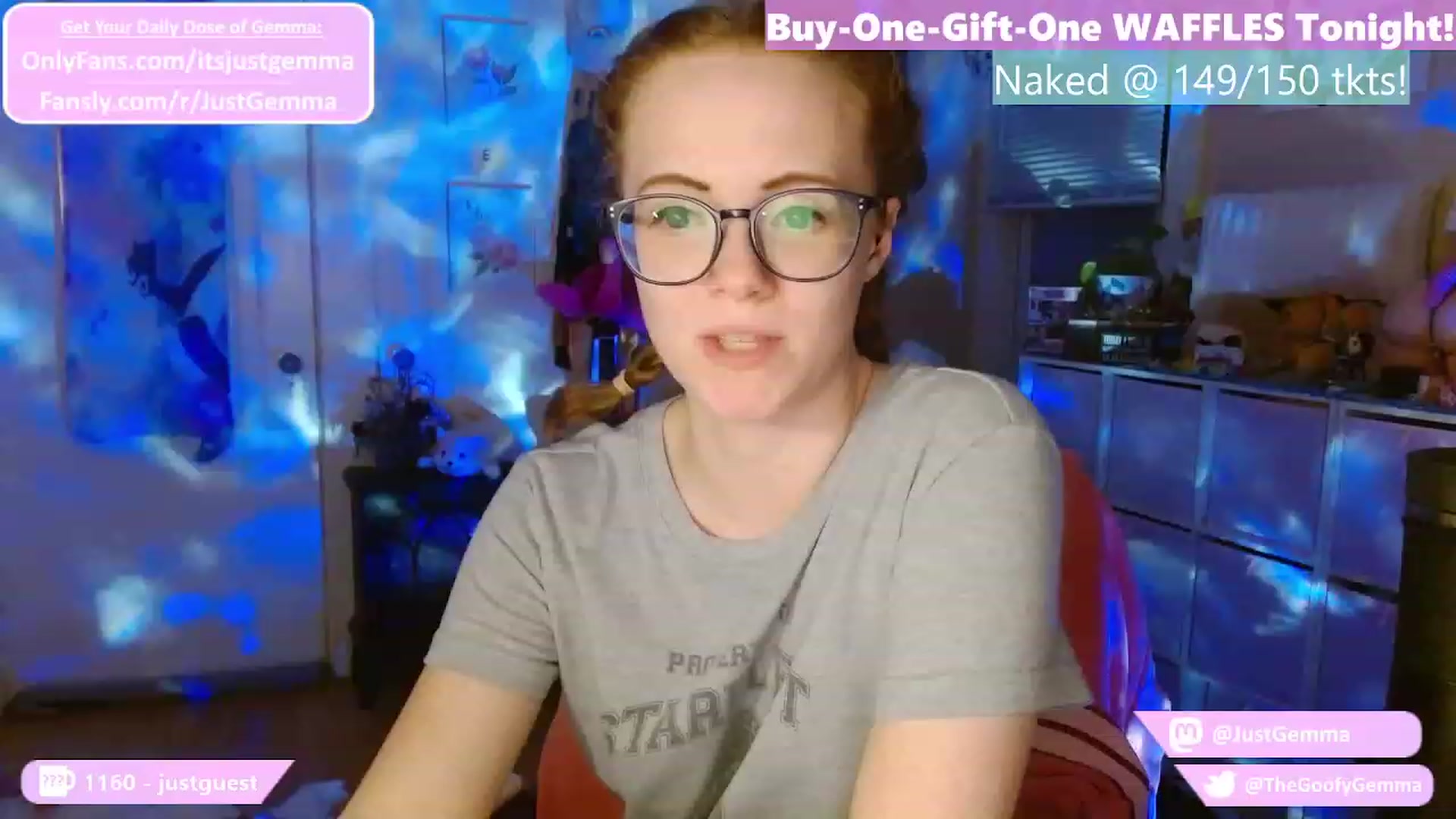 Gallery image thumbnail from JustGemma's myfreecams stream on, 11/14/2023, 03:03 image 6 of 20