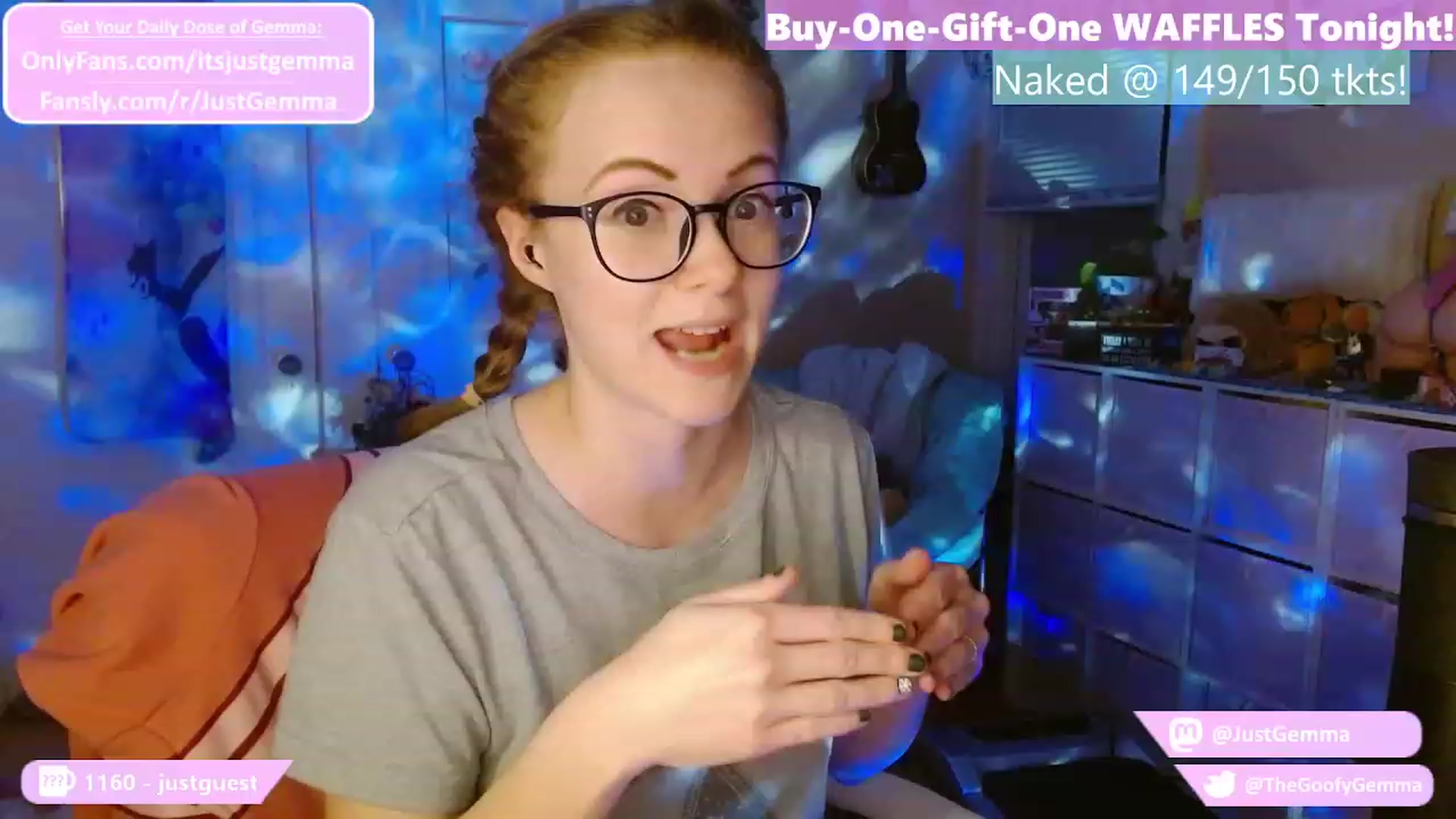 Gallery image thumbnail from JustGemma's myfreecams stream on, 11/14/2023, 03:03 image 7 of 20