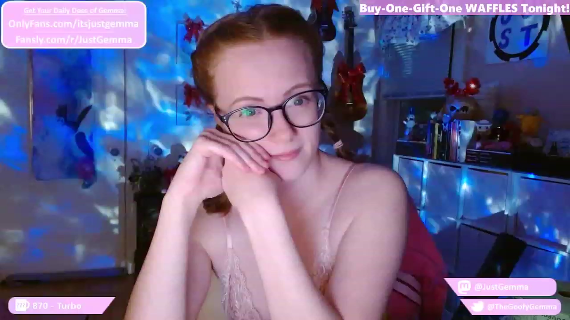 Gallery image thumbnail from JustGemma's myfreecams stream on, 11/25/2023, 03:02 image 4 of 20