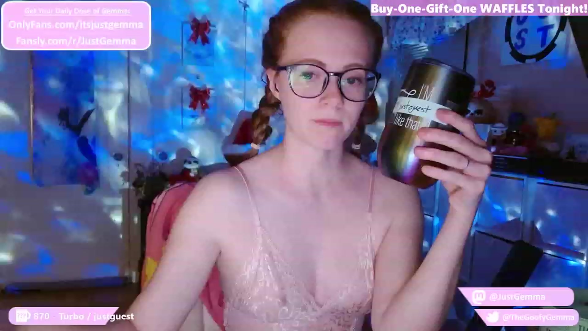 Gallery image thumbnail from JustGemma's myfreecams stream on, 11/25/2023, 03:02 image 16 of 20