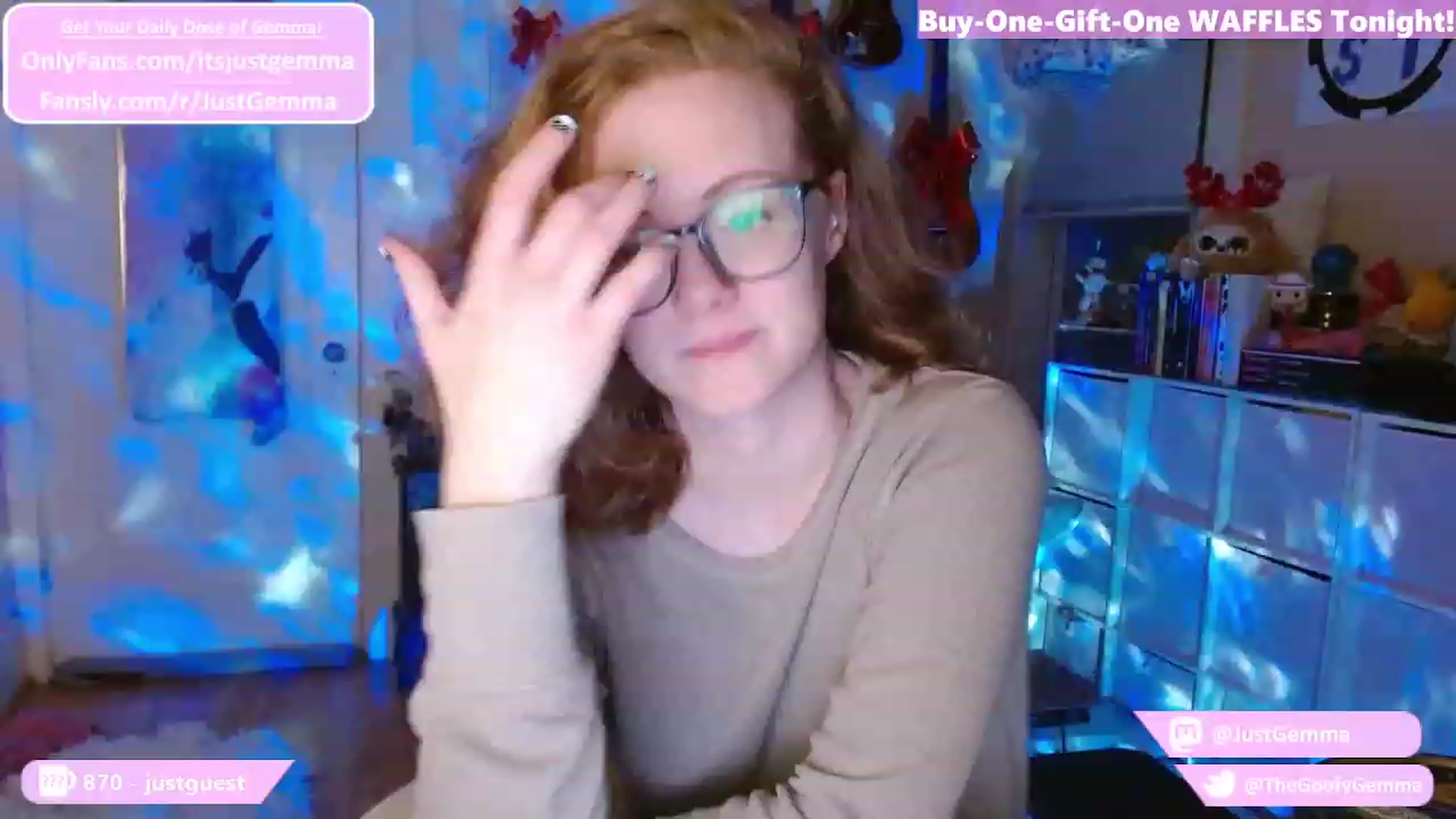 Gallery image thumbnail from JustGemma's myfreecams stream on, 11/28/2023, 03:02 image 17 of 20