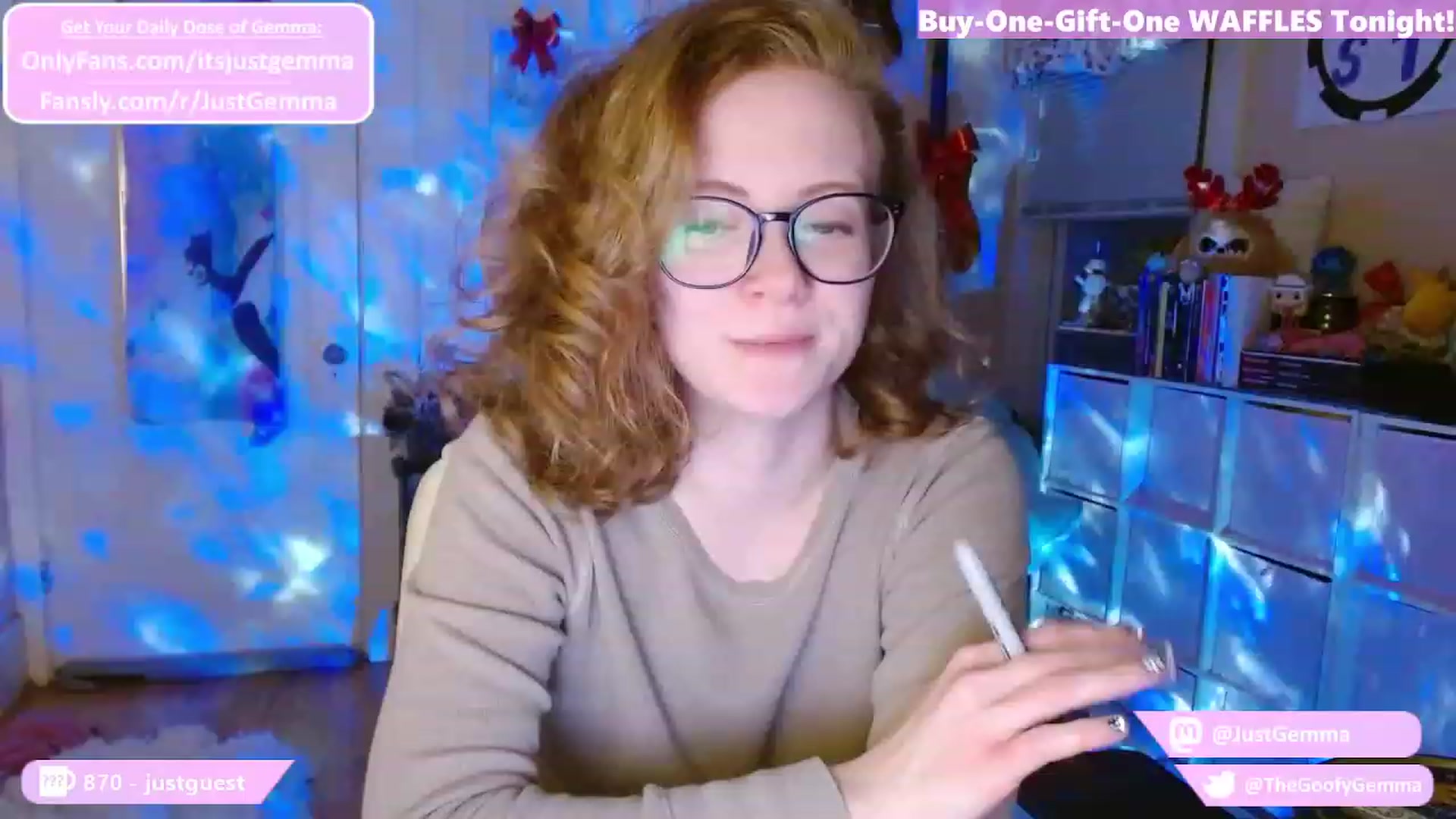 Gallery image thumbnail from JustGemma's myfreecams stream on, 11/28/2023, 03:02 image 18 of 20