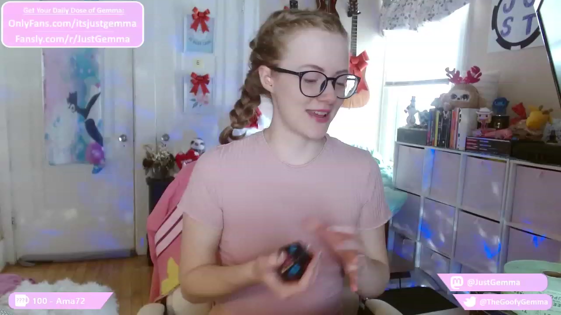Gallery image thumbnail from JustGemma's myfreecams stream on, 11/28/2023, 18:05 image 4 of 20